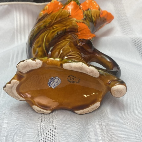 Fall Giftcraft Vintage Vase Japan 
Footed - Picture 6 of 16